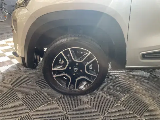 DACIA SPRING - voiture d'occasion - Photo 23