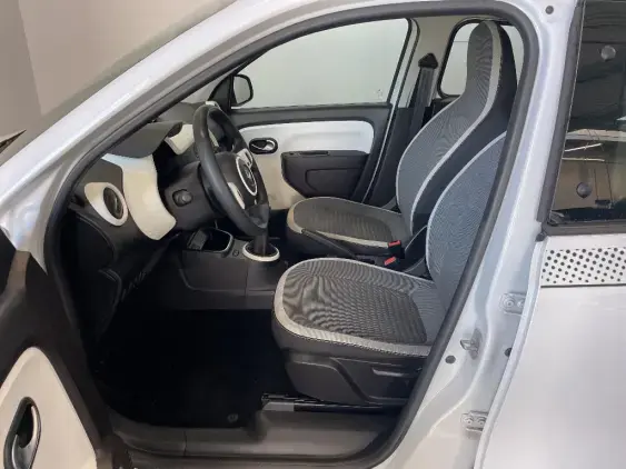 RENAULT TWINGO III - voiture d'occasion - Photo 18