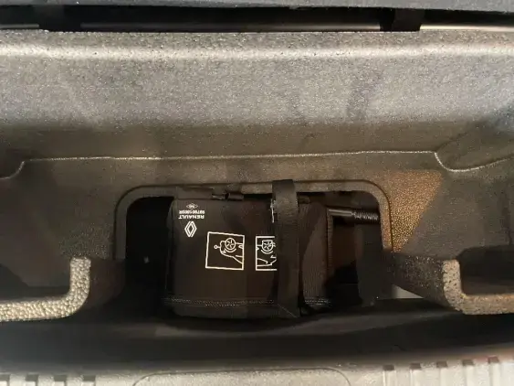 RENAULT ESPACE VI - voiture d'occasion - Photo 17