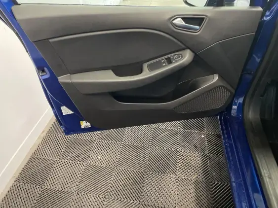 RENAULT CLIO V - voiture d'occasion - Photo 19