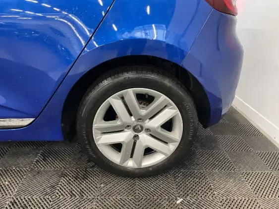 RENAULT CLIO V - voiture d'occasion - Photo 24