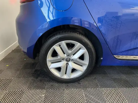 RENAULT CLIO V - voiture d'occasion - Photo 25