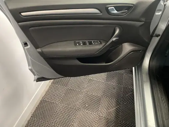 RENAULT MEGANE ESTATE IV - voiture d'occasion - Photo 19