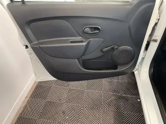 DACIA SANDERO II - voiture d'occasion - Photo 19