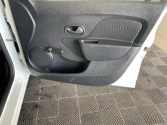 DACIA SANDERO II - voiture d'occasion - Photo 20