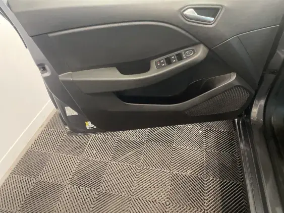 RENAULT CLIO V - voiture d'occasion - Photo 19