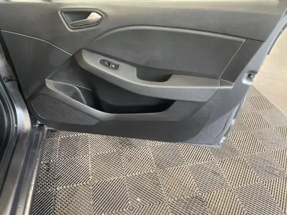 RENAULT CLIO V - voiture d'occasion - Photo 20