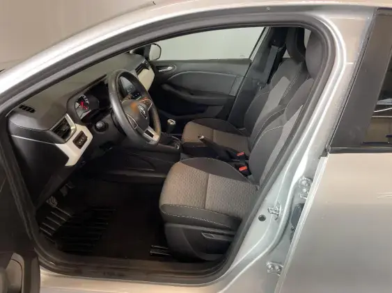 RENAULT CLIO V - voiture d'occasion - Photo 18