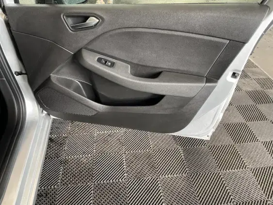 RENAULT CLIO V - voiture d'occasion - Photo 20