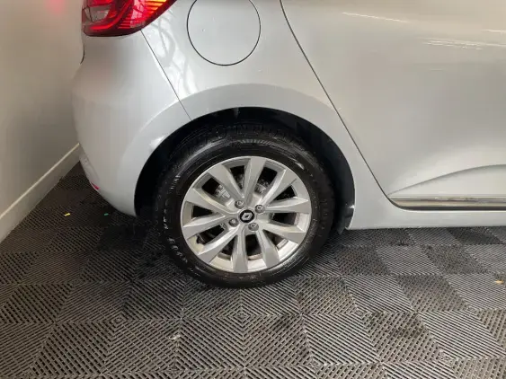 RENAULT CLIO V - voiture d'occasion - Photo 25