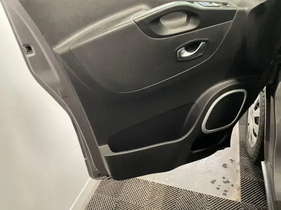 RENAULT TRAFIC NAVETTE III - voiture d'occasion - Photo 19