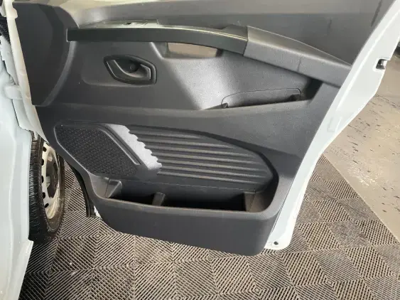 RENAULT TRAFIC FG III - voiture d'occasion - Photo 20