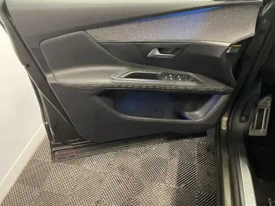 PEUGEOT 3008 II - voiture d'occasion - Photo 19