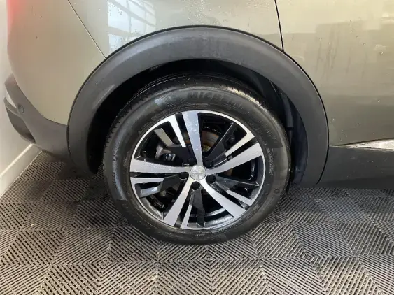 PEUGEOT 3008 II - voiture d'occasion - Photo 25