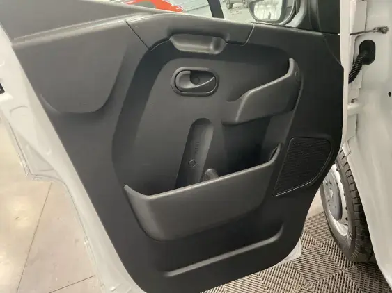 RENAULT MASTER FG III - voiture d'occasion - Photo 19