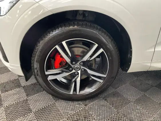 VOLVO XC60 II - voiture d'occasion - Photo 23