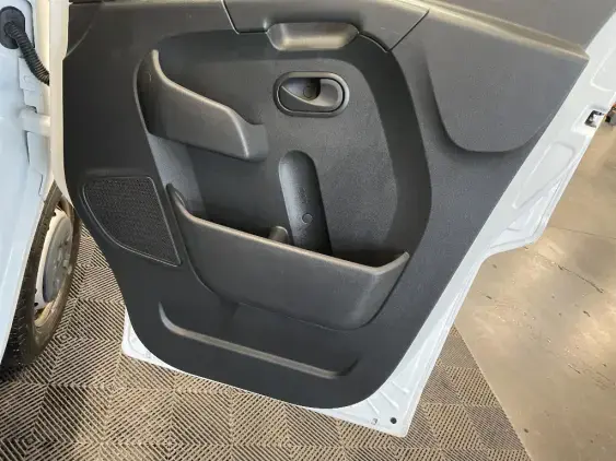 RENAULT MASTER FG III - voiture d'occasion - Photo 20