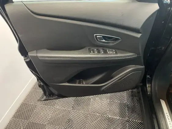 RENAULT SCENIC IV - voiture d'occasion - Photo 19