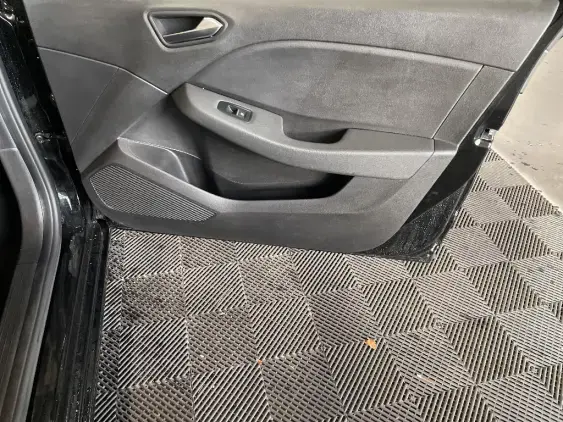 RENAULT CLIO V - voiture d'occasion - Photo 20