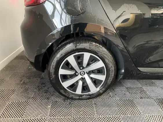 RENAULT CLIO V - voiture d'occasion - Photo 25