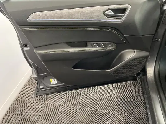 RENAULT ARKANA - voiture d'occasion - Photo 19