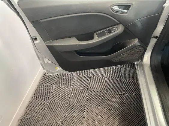 RENAULT CLIO V - voiture d'occasion - Photo 19