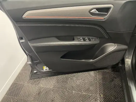 RENAULT ARKANA - voiture d'occasion - Photo 19