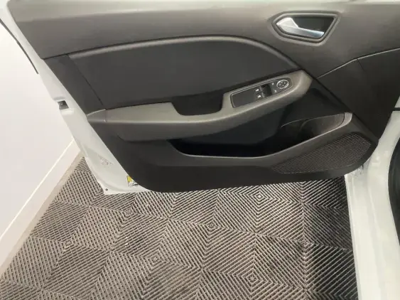 RENAULT CLIO REVERSIBLE V - voiture d'occasion - Photo 19