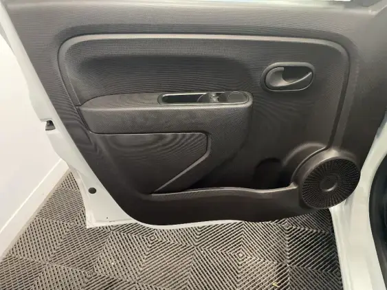 RENAULT TWINGO ELECTRIQUE III - voiture d'occasion - Photo 18