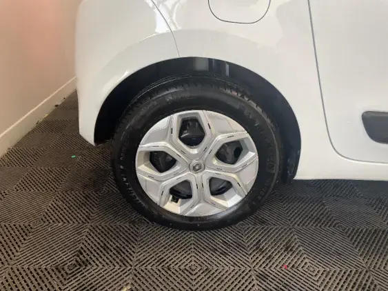 RENAULT TWINGO ELECTRIQUE III - voiture d'occasion - Photo 24