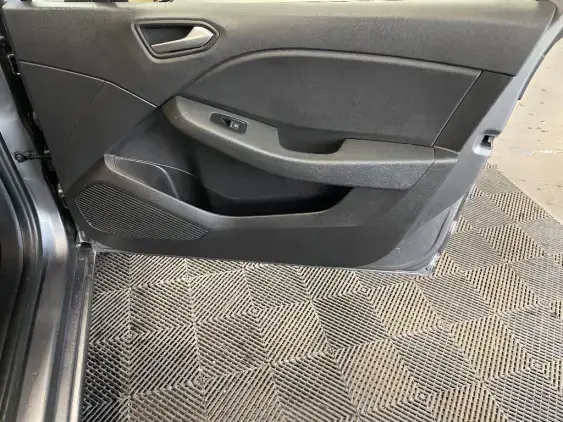 RENAULT CLIO V - voiture d'occasion - Photo 20