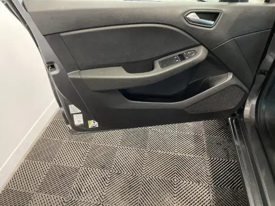 RENAULT CLIO V - voiture d'occasion - Photo 19