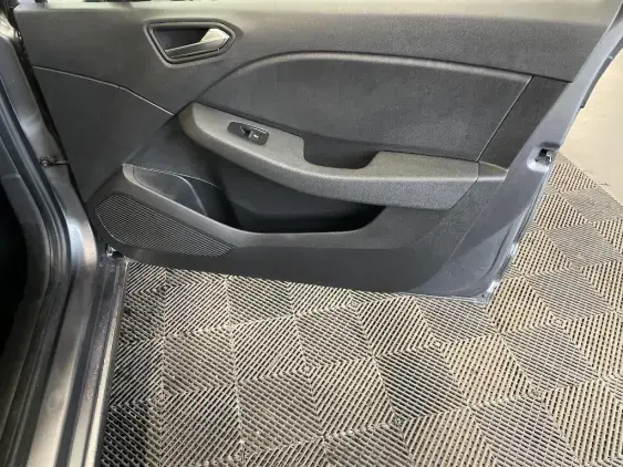 RENAULT CLIO V - voiture d'occasion - Photo 20