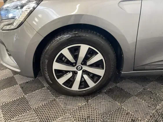 RENAULT CLIO V - voiture d'occasion - Photo 23