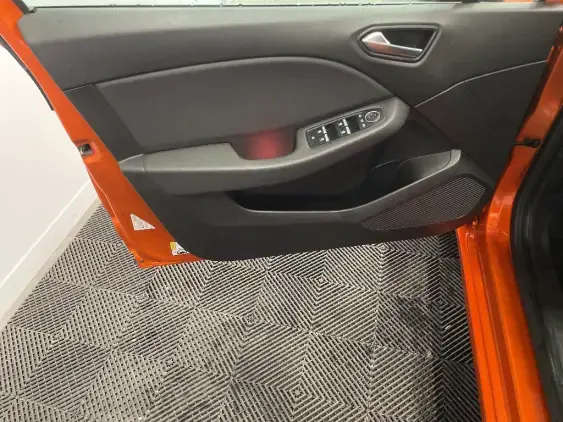 RENAULT CLIO V - voiture d'occasion - Photo 19