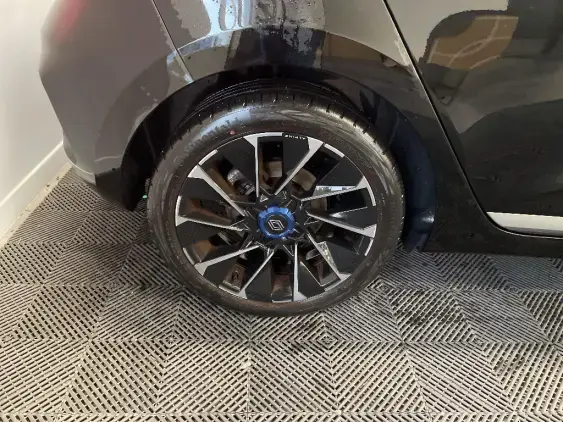 RENAULT CLIO V - voiture d'occasion - Photo 25