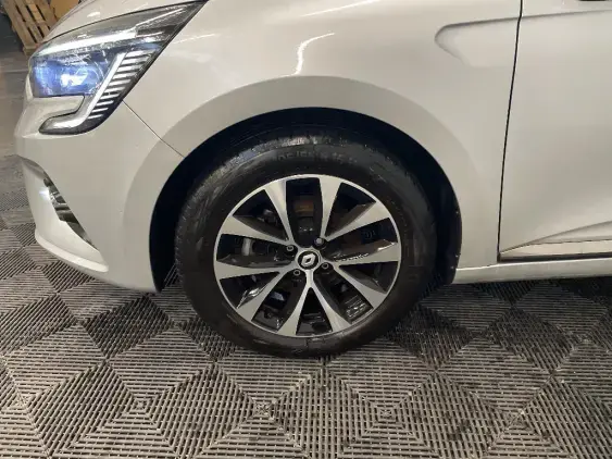 RENAULT CLIO V - voiture d'occasion - Photo 23