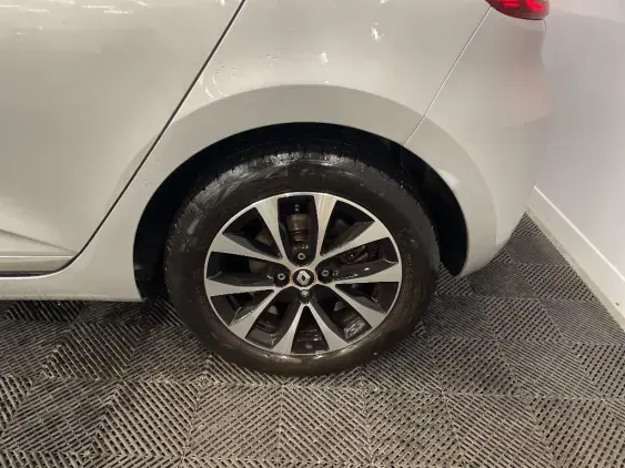 RENAULT CLIO V - voiture d'occasion - Photo 24