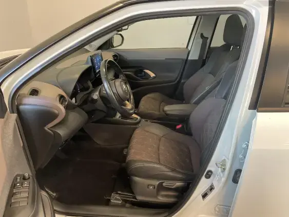 TOYOTA YARIS CROSS I - voiture d'occasion - Photo 18