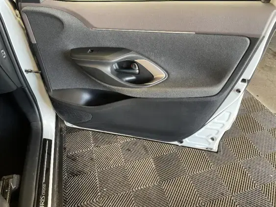 TOYOTA YARIS CROSS I - voiture d'occasion - Photo 20