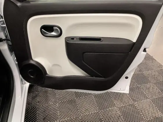 RENAULT TWINGO ELECTRIQUE III - voiture d'occasion - Photo 20