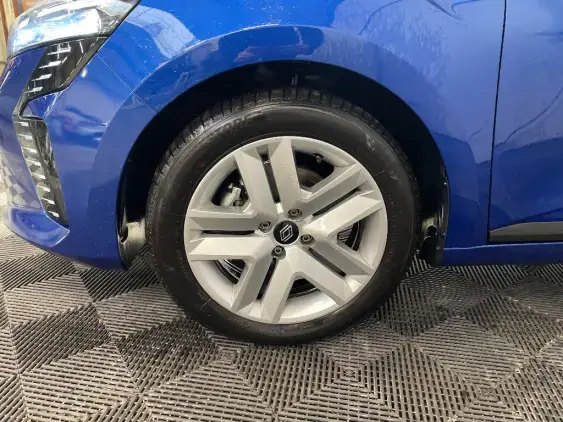 RENAULT CLIO V - voiture d'occasion - Photo 23