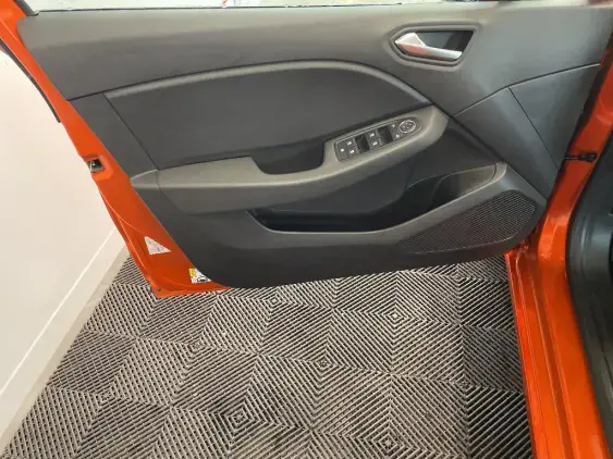 RENAULT CLIO V - voiture d'occasion - Photo 19