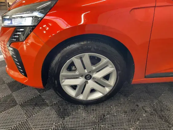 RENAULT CLIO V - voiture d'occasion - Photo 23