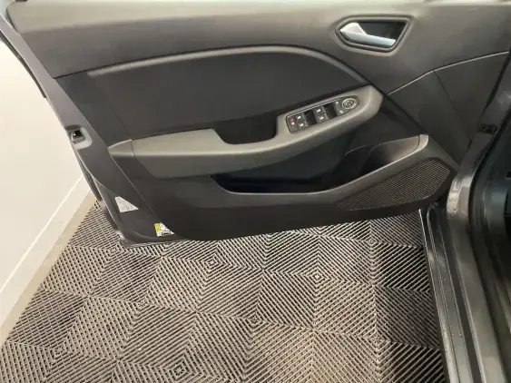 RENAULT CLIO V - voiture d'occasion - Photo 19