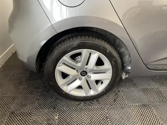 RENAULT CLIO V - voiture d'occasion - Photo 25