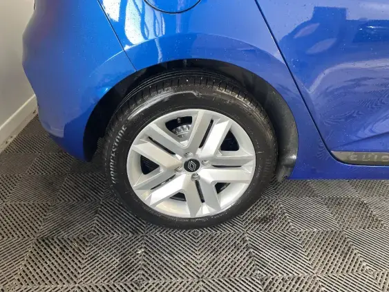 RENAULT CLIO V - voiture d'occasion - Photo 25