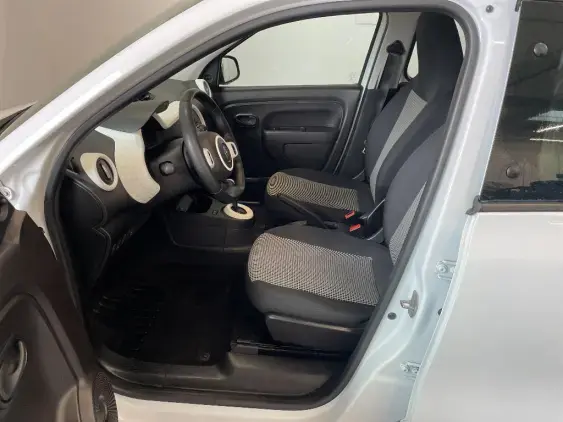 RENAULT TWINGO ELECTRIQUE III - voiture d'occasion - Photo 18