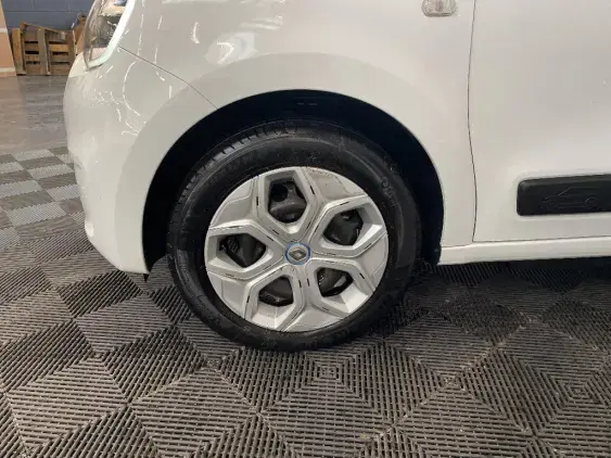 RENAULT TWINGO ELECTRIQUE III - voiture d'occasion - Photo 23