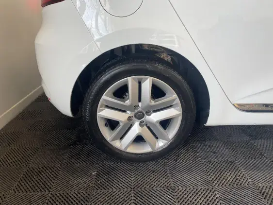 RENAULT CLIO V - voiture d'occasion - Photo 25